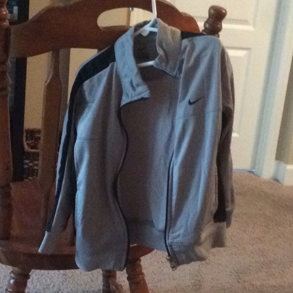 Nike grey and black jacket, Size 6 boys